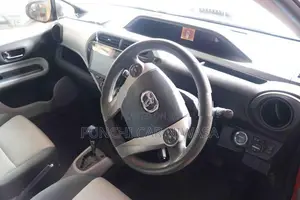 Toyota Prius 2014