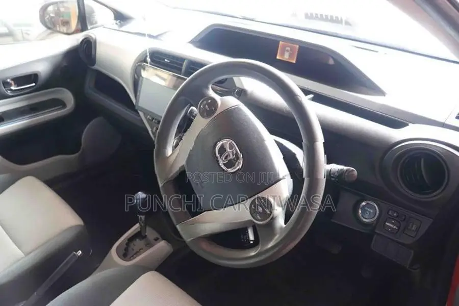 Toyota Prius 2014