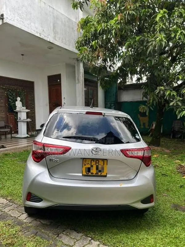 Toyota Vitz 2017