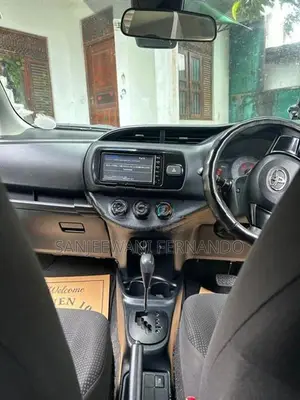 Toyota Vitz 2017