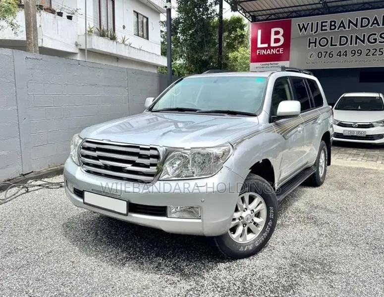 Toyota Land Cruiser Sahara V8 2010