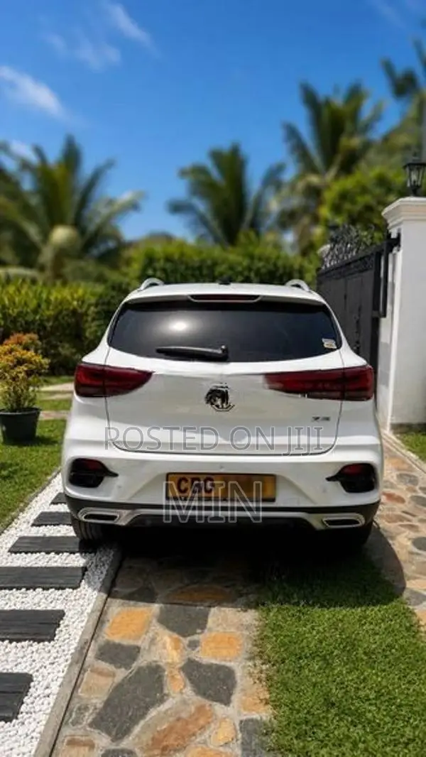 MG ZS 2025