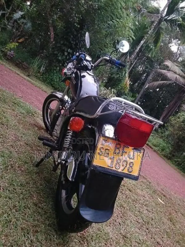 Suzuki GN 125 2017