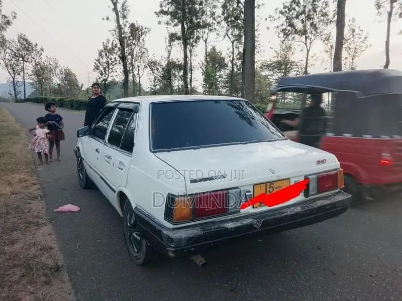 Nissan Sunny 1985
