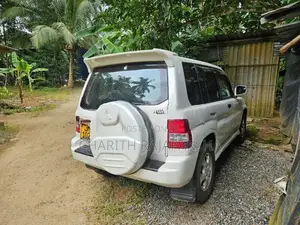 Mitsubishi Pajero IO 4G 94 2001