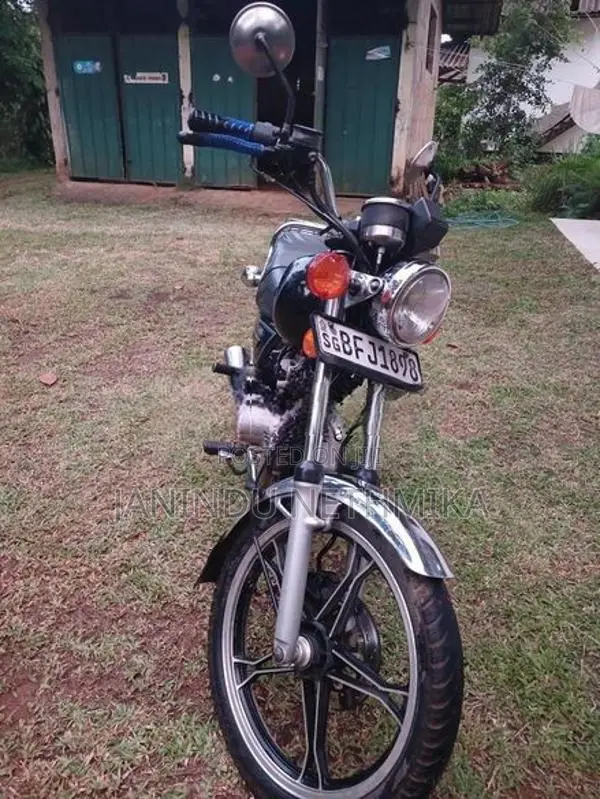 Suzuki GN 125 2017