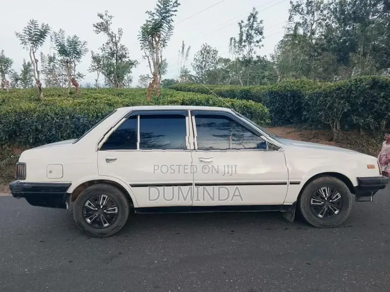 Nissan Sunny 1985