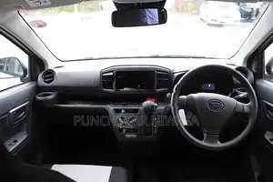 Daihatsu Mira 2025