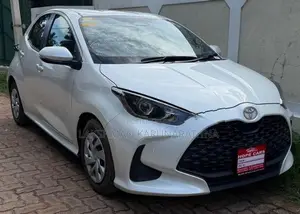 Toyota Yaris X grade 2024