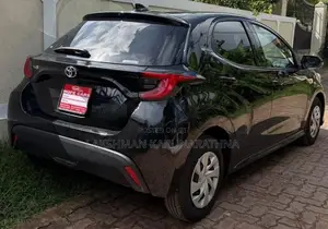 Toyota Yaris G LED 2025