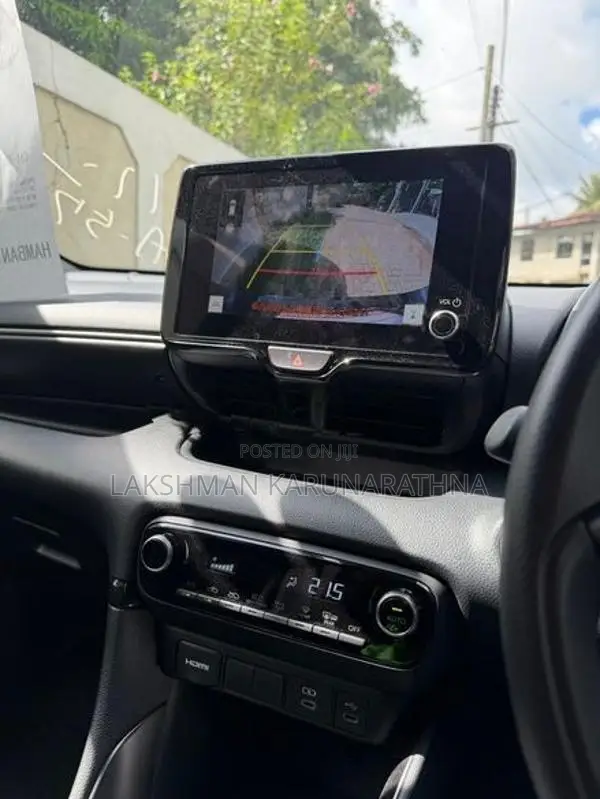 Toyota Yaris G LED 2025