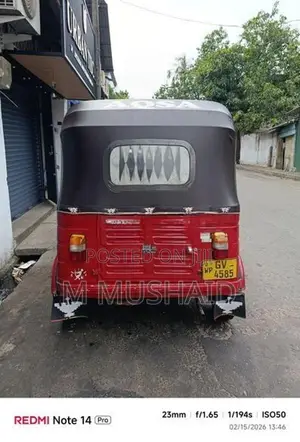 Bajaj RE 2002