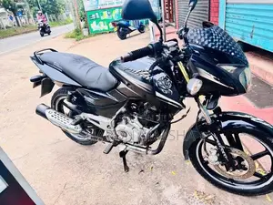 Bajaj Pulsar 150 2015