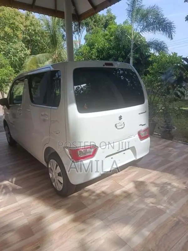 Suzuki Wagon R 2025