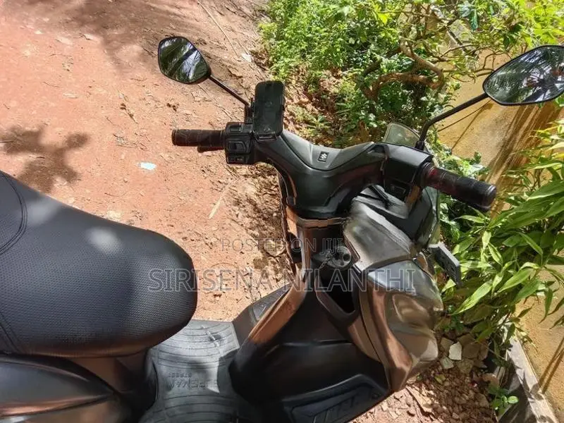 Suzuki Burgman 125 maxi 2019