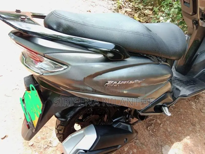 Suzuki Burgman 125 maxi 2019