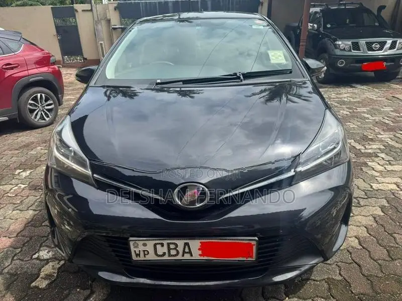 Toyota Vitz 2016