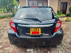 Toyota Vitz 2016