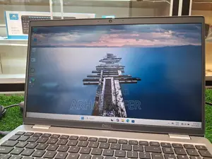 Laptop Dell Latitude 5520 16GB Intel Core i7 SSD 512GB