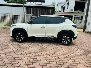 Nissan Magnite Tekna Plus 2025