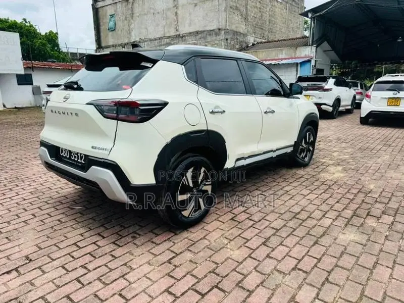 Nissan Magnite Tekna Plus 2025