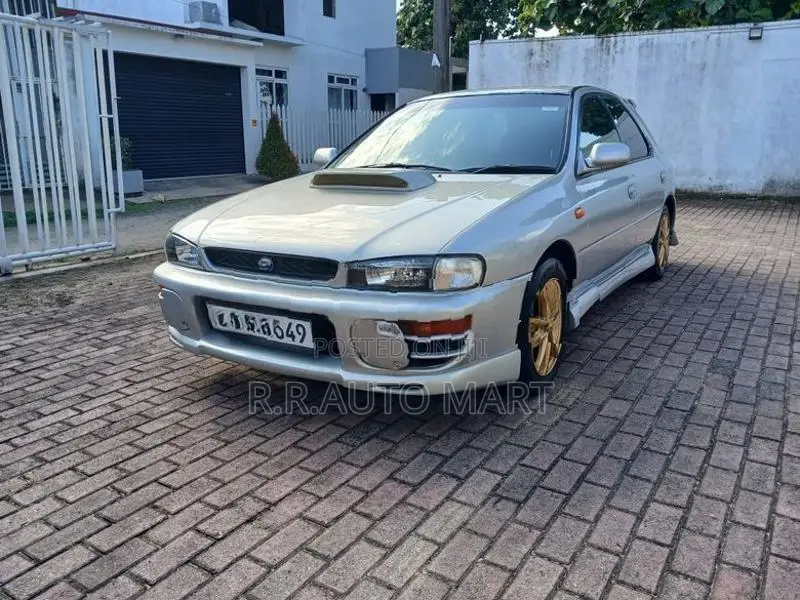 Subaru Impreza 2000