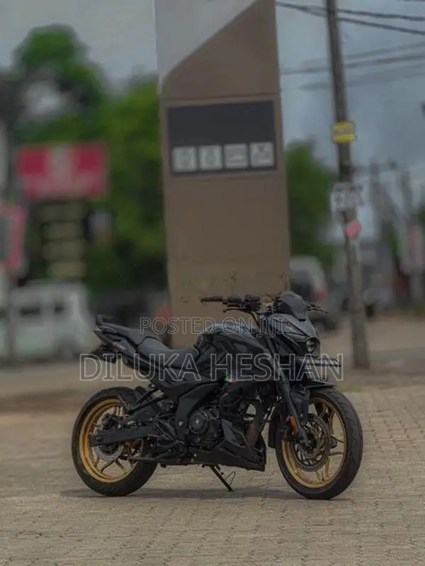 Bajaj Pulsar N160 2025