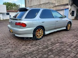 Subaru Impreza 2000