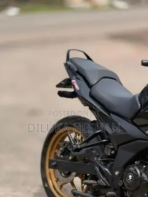Bajaj Pulsar N160 2025