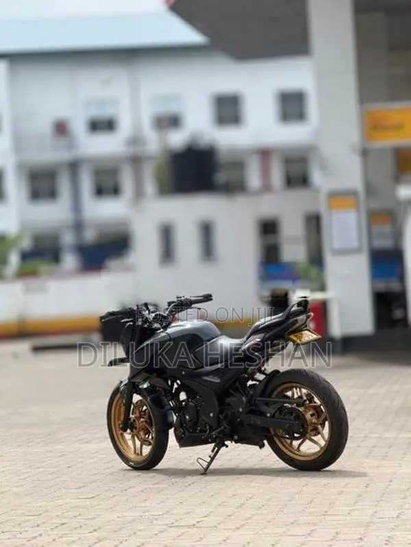 Bajaj Pulsar N160 2025