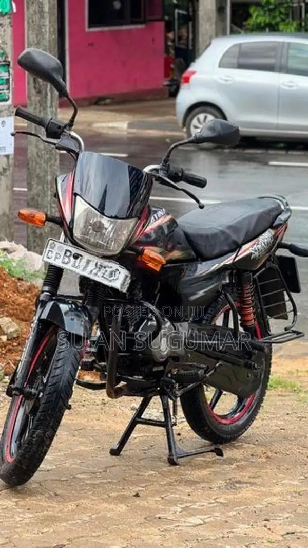Bajaj Platina 100 2016