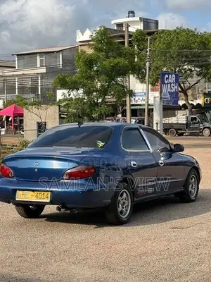 Hyundai Elantra 2001