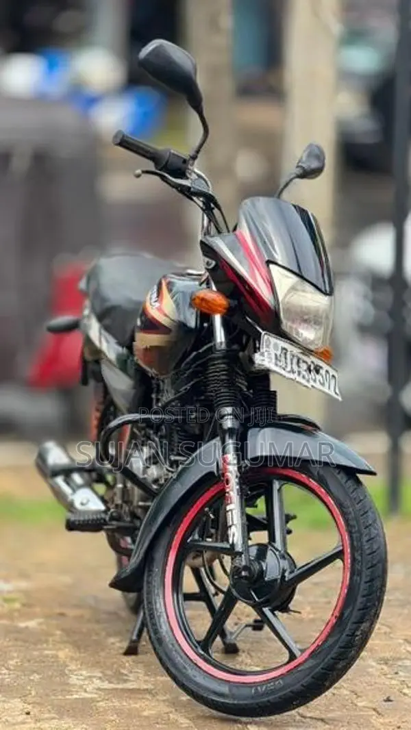 Bajaj Platina 100 2016