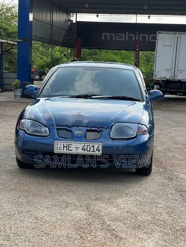 Hyundai Elantra 2001