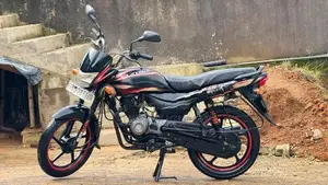 Bajaj Platina 100 2016