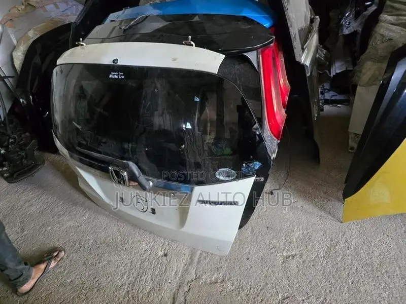 Honda Fit GP1 Back Cut