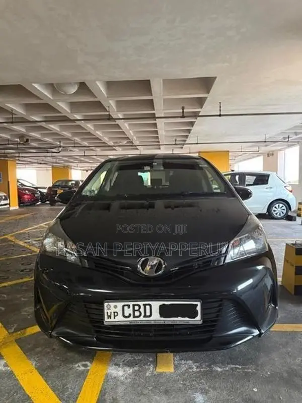 Toyota Vitz 2015