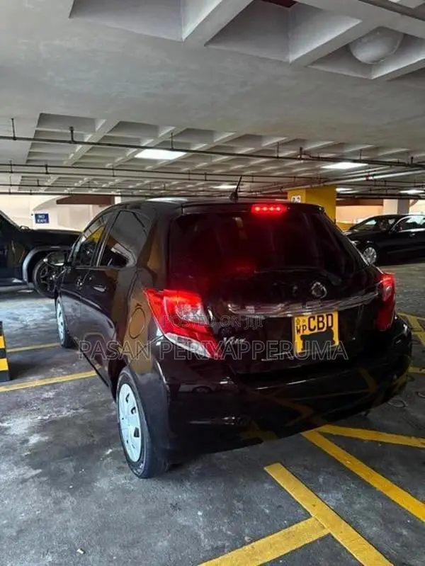 Toyota Vitz 2015