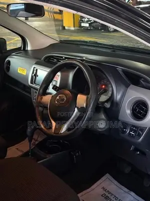 Toyota Vitz 2015