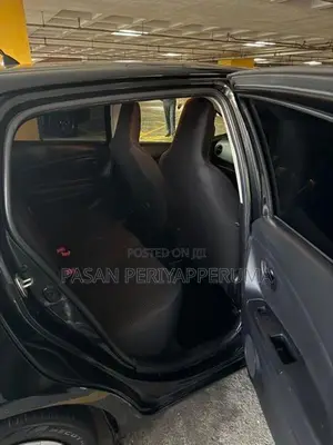 Toyota Vitz 2015