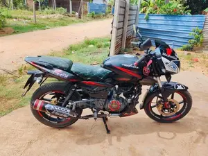 Bajaj Pulsar 180 2019