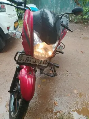 Mahindra Centuro 2017