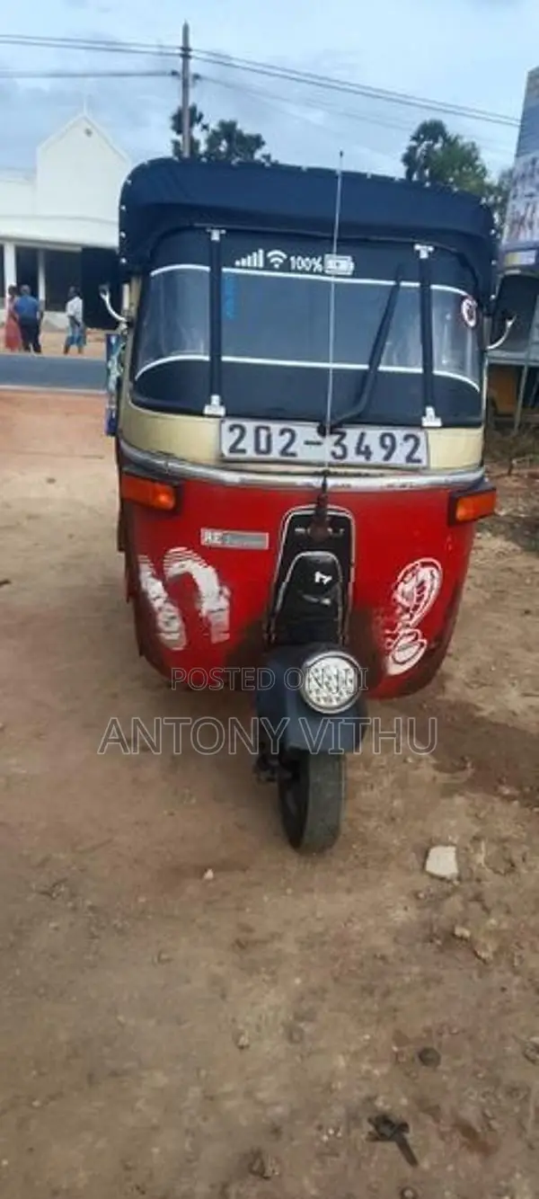 Bajaj RE 1995