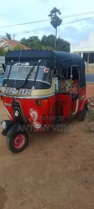Bajaj RE 1995