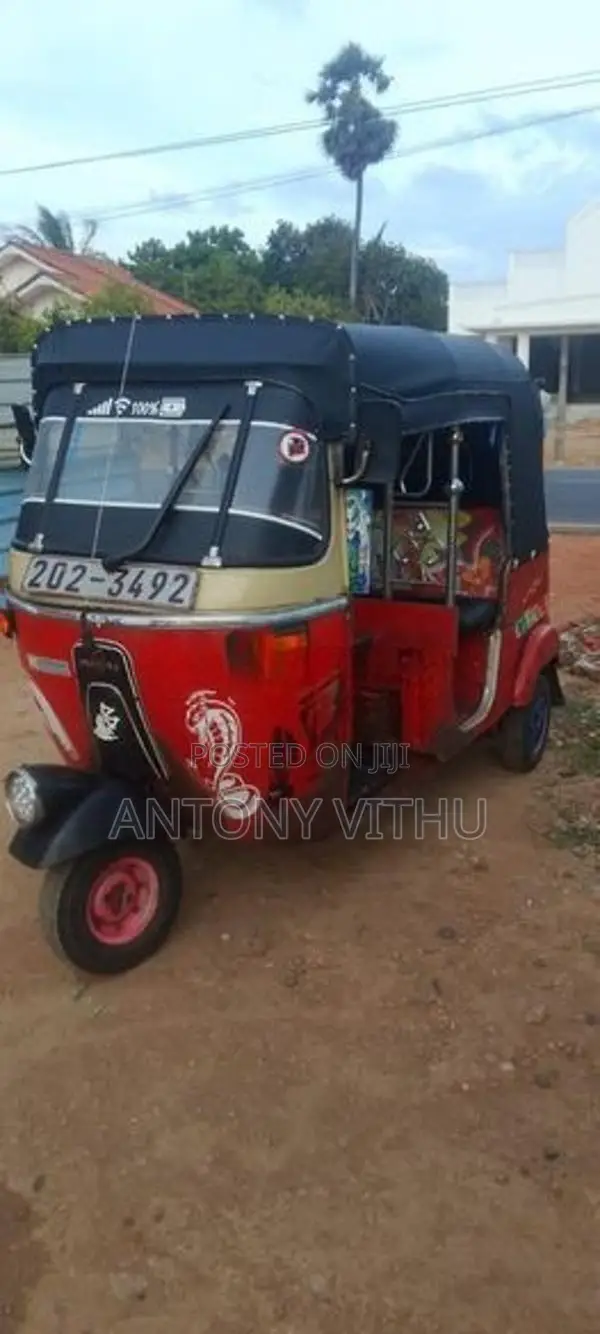 Bajaj RE 1995