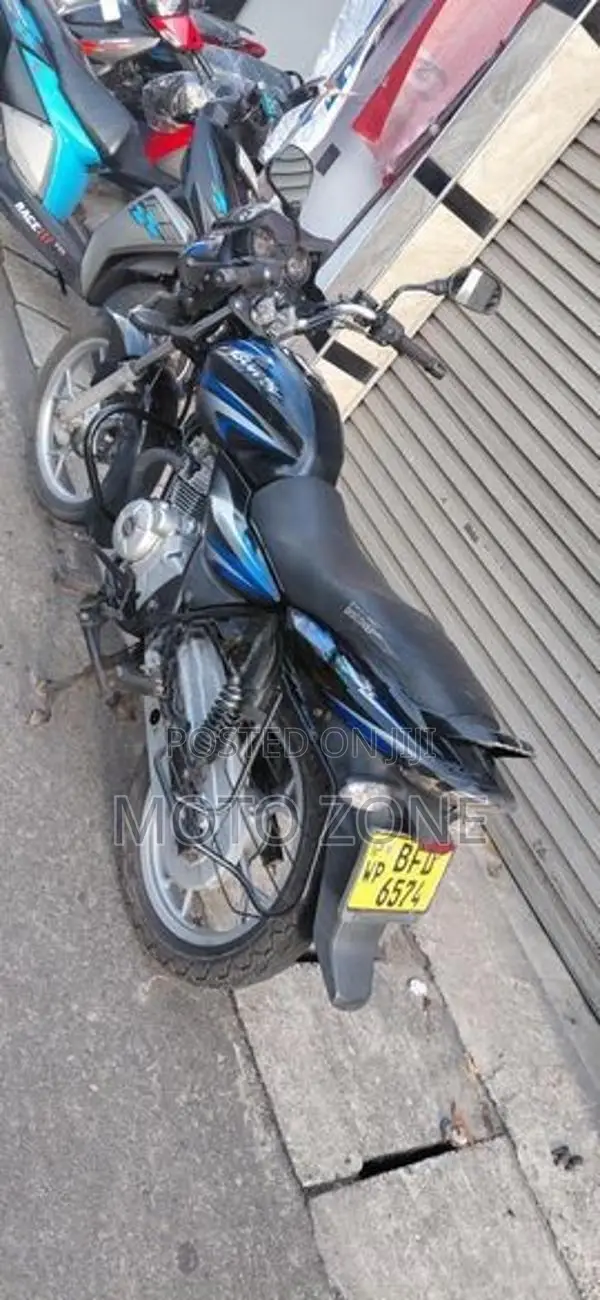 Bajaj Discover 125 2017