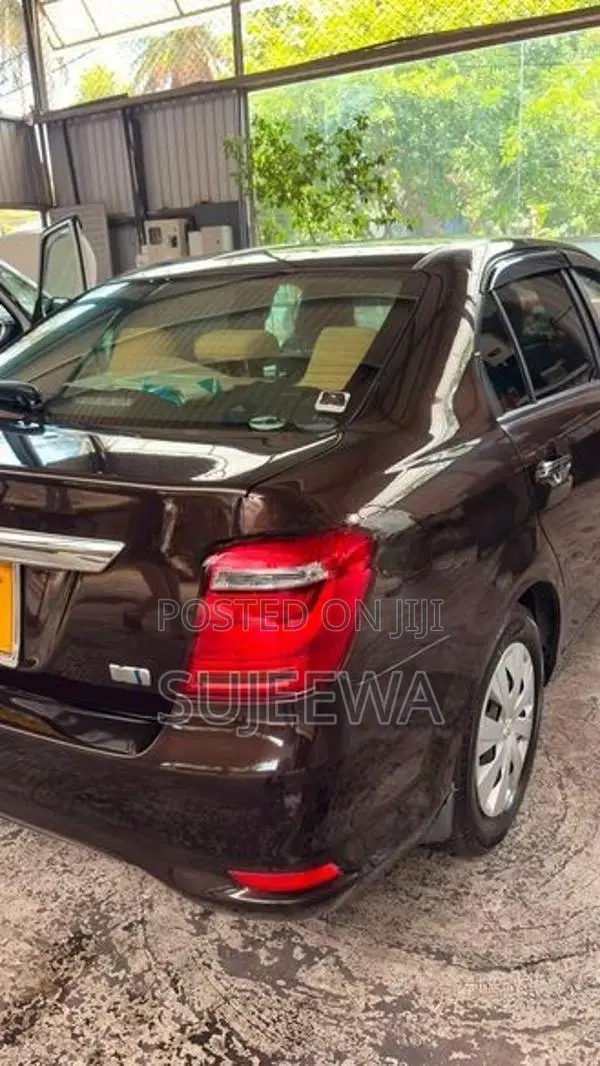 Toyota Axio 2015