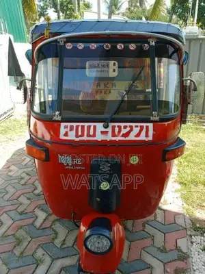 Bajaj RE 2001