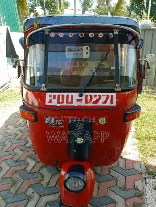 Bajaj RE 2001