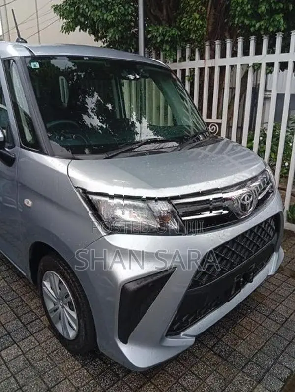 Toyota Roomy X Grade 2023